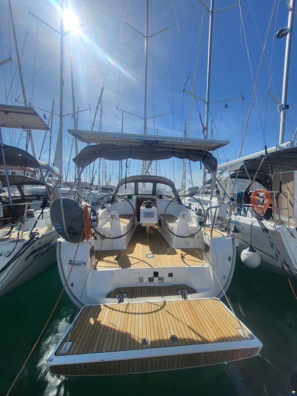 Bavaria 37 CRUISER