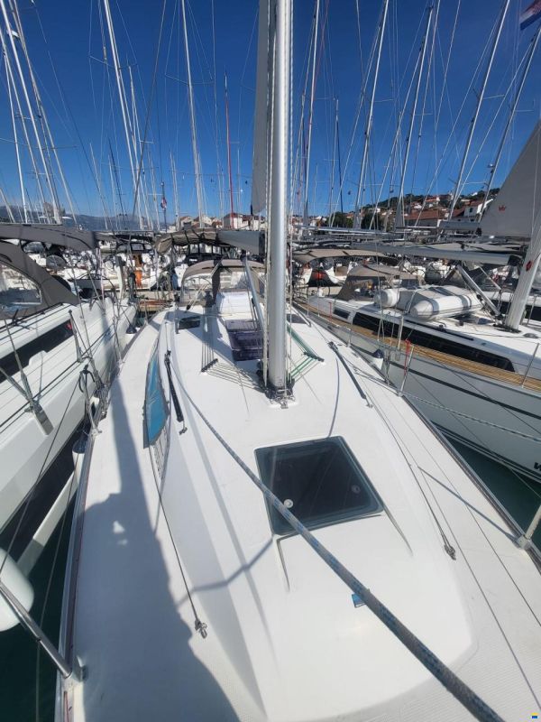 Bavaria 37 CRUISER