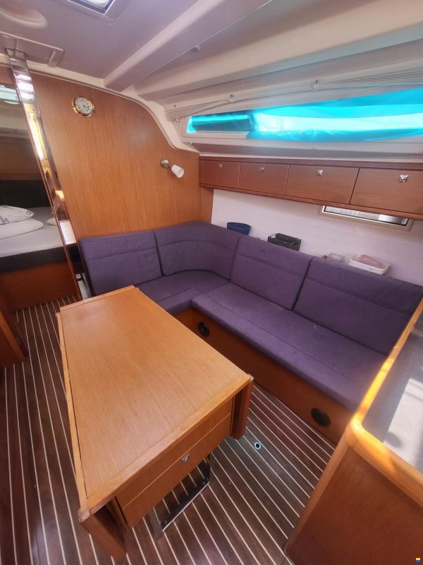 Bavaria 37 CRUISER