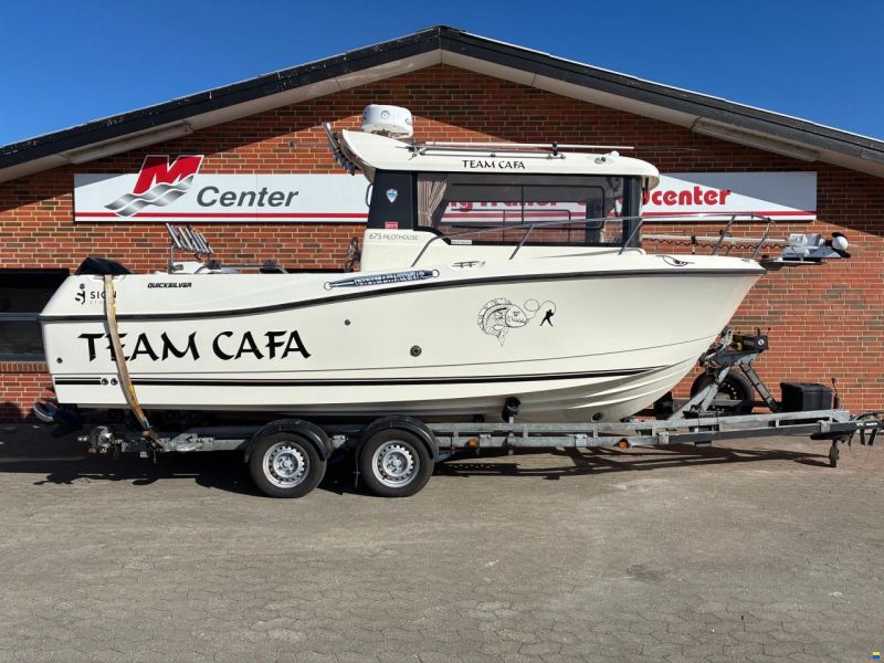 Quicksilver 675 Pilothouse m/Mercury F200 hk og Bren