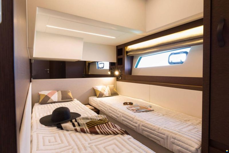 Prestige 520 Fly