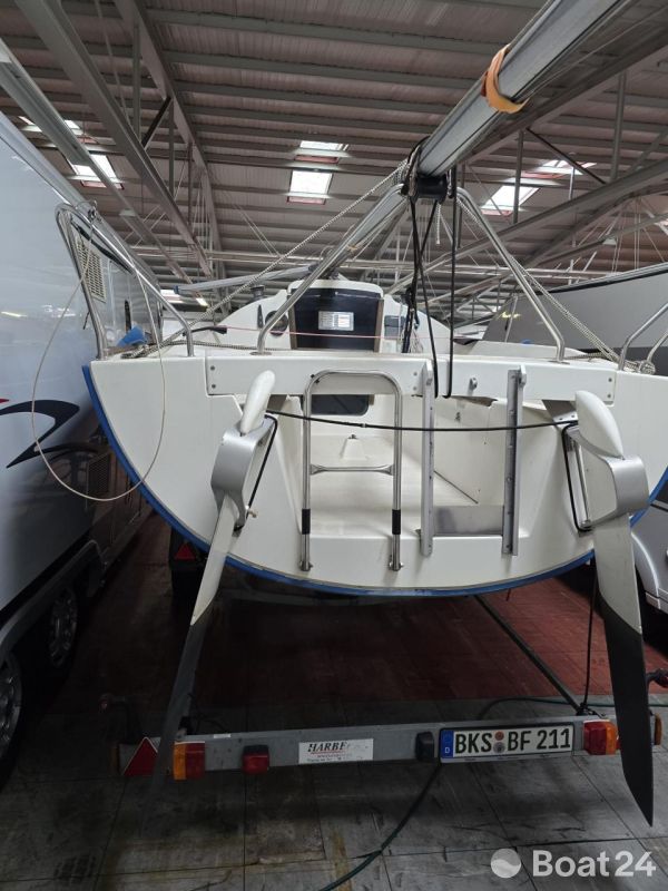 Beneteau First 211
