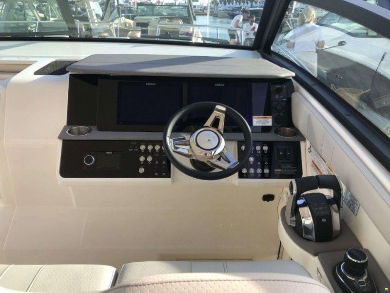 Sea Ray sundancer 320 hb