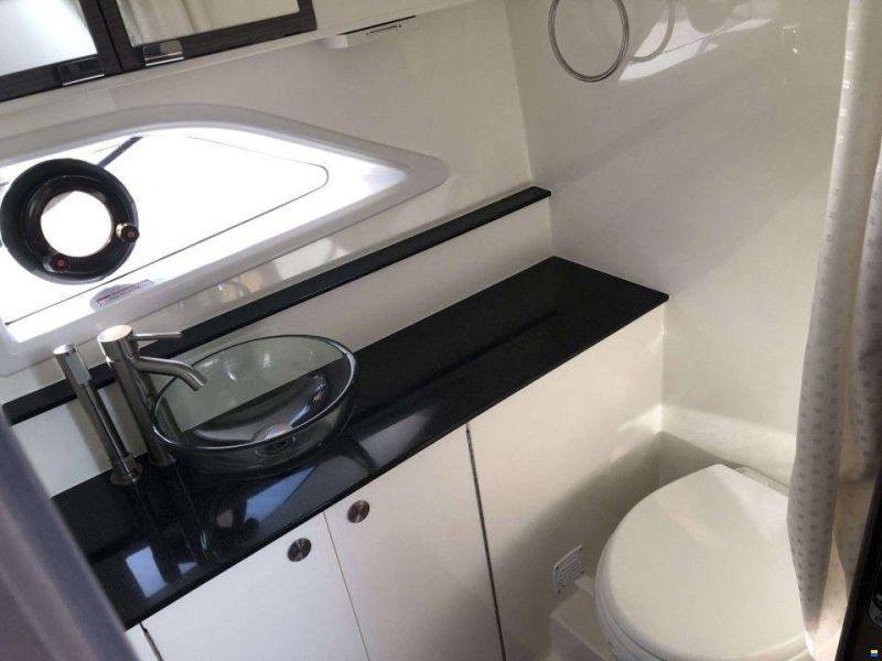 Sea Ray sundancer 320 hb