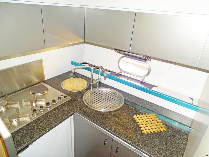 Ferretti Altura 40