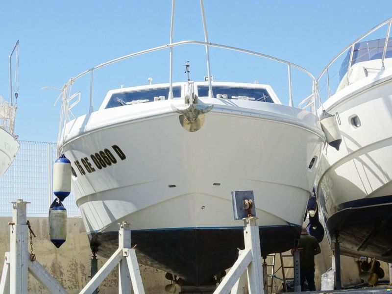 Ferretti Altura 40