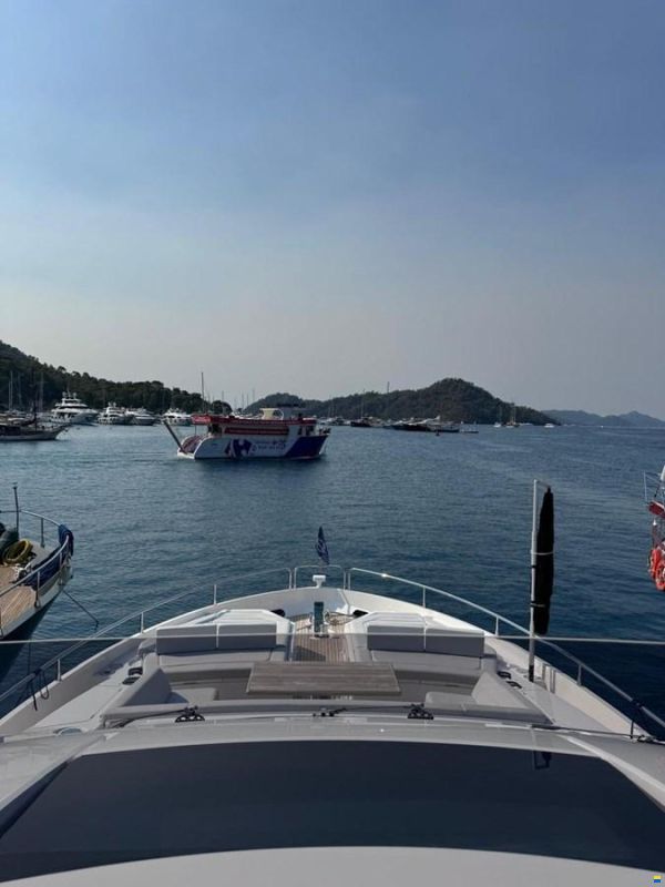Sunseeker 76