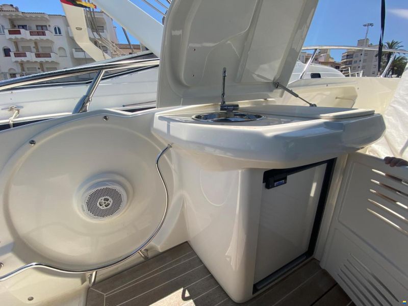 Cranchi Endurance 30