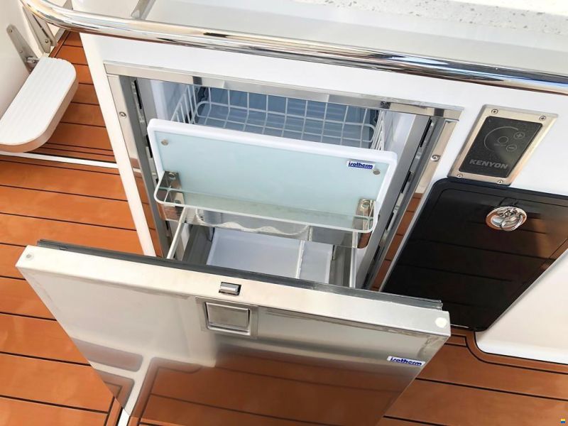 AQUILA 32 Sport