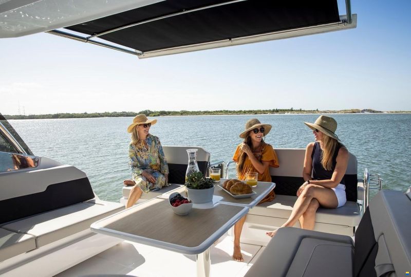AQUILA 32 Sport