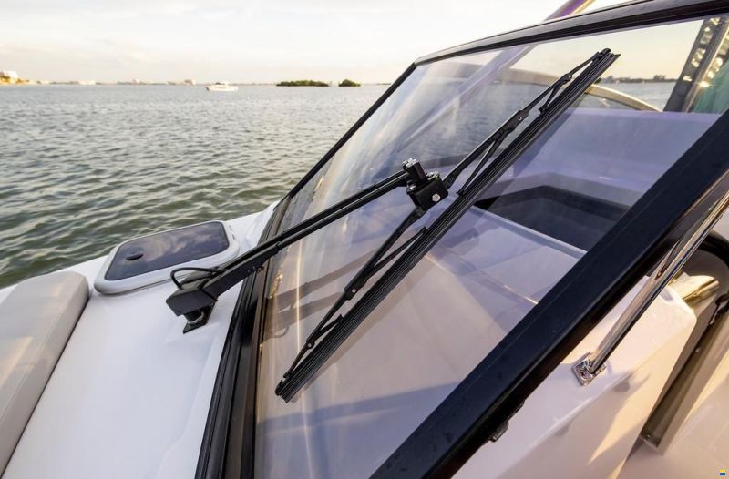 AQUILA 32 Sport