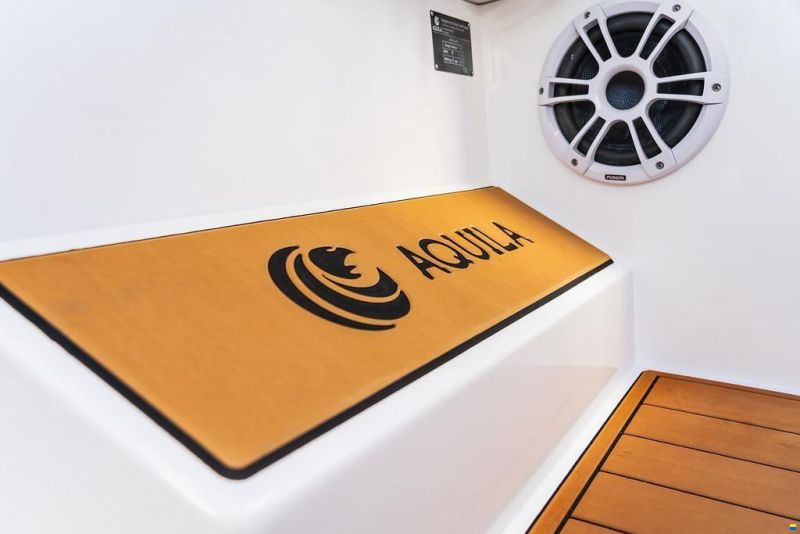 AQUILA 32 Sport