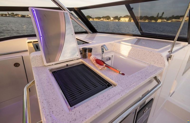 AQUILA 32 Sport