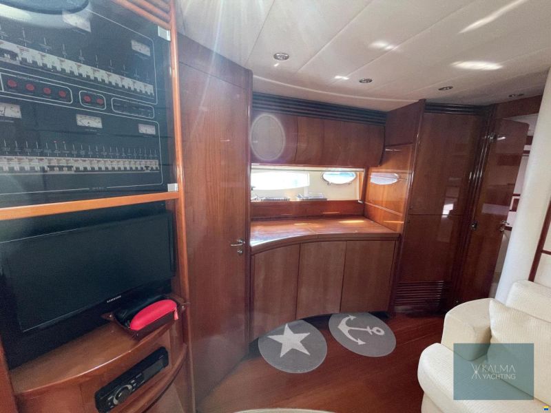 Pershing 50