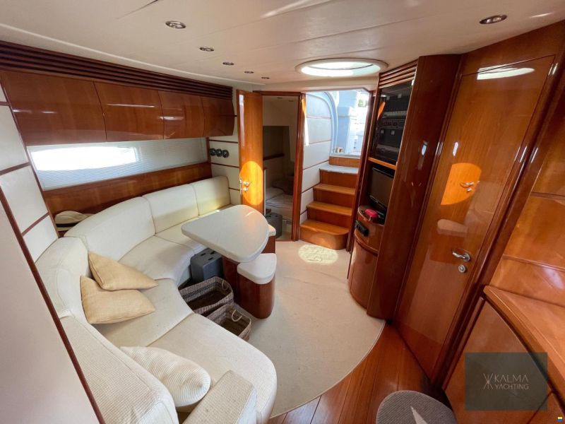 Pershing 50
