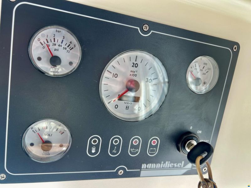 Jeanneau Merry Fisher 925