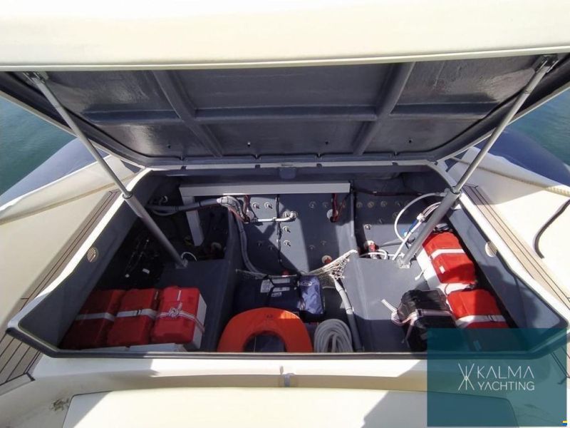 Nuova Jolly Prince 38 Sport Cabin