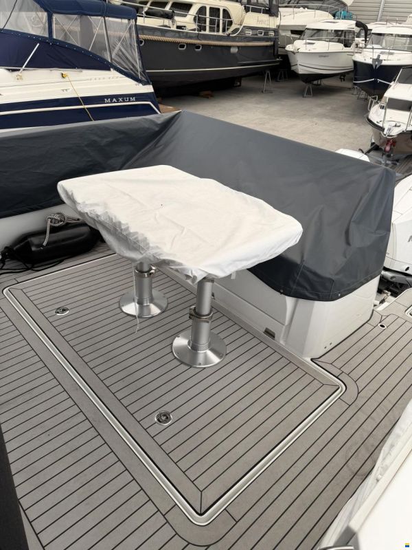 Jeanneau Cap Camarat 10.5 WA S2