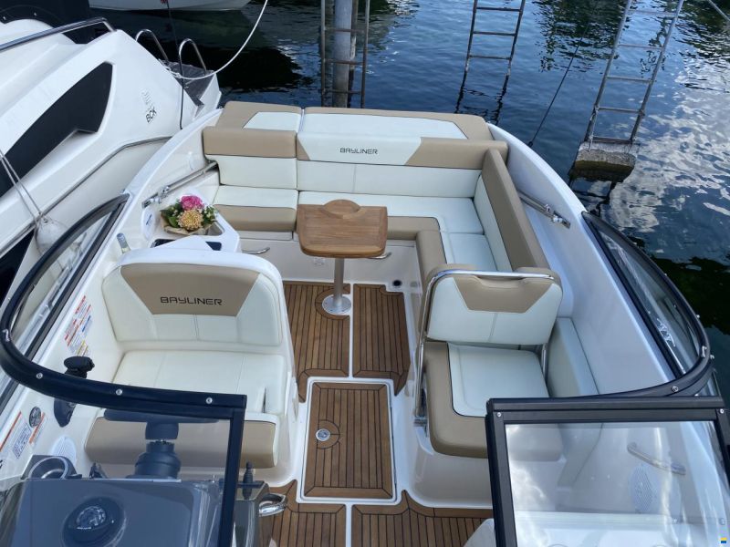Bayliner 742R