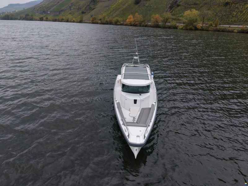 Axopar 28 Cabin