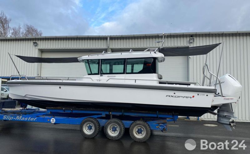 Axopar 28 Cabin