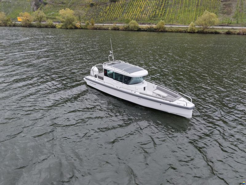 Axopar 28 Cabin