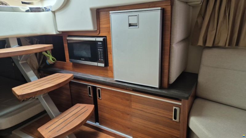 Sea Ray Sundancer 320