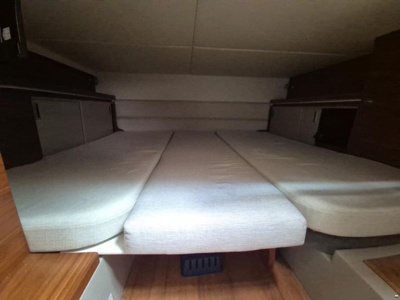 Sea Ray Sundancer 320