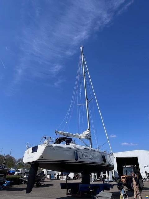 Hanse 370