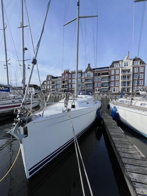 Hanse 370