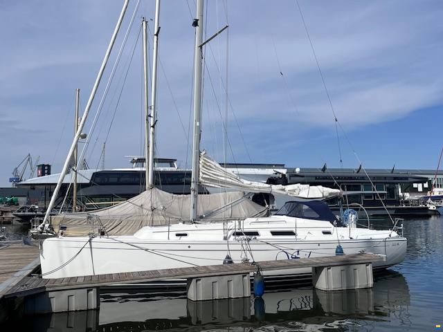 Hanse 370