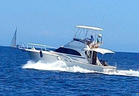 Luhrs 32 Convertible