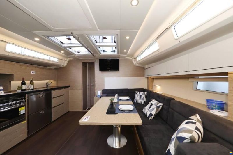 Hanse 508