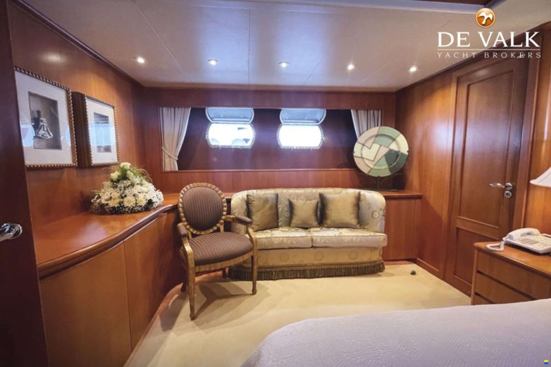 Cantieri di Pisa Akhir 110