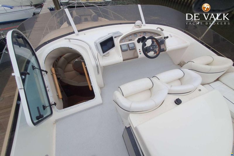 Fairline Squadron 55