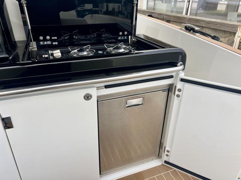 Solaris Power 40 Open