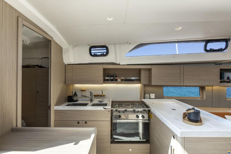 Beneteau Oceanis 47