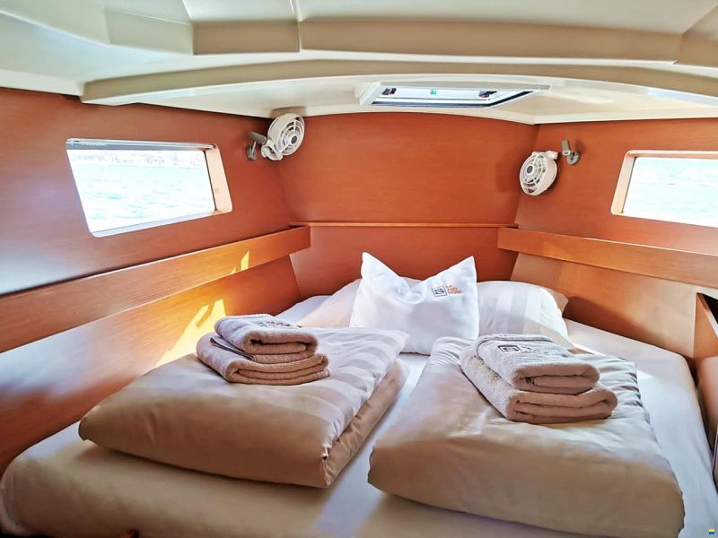 Beneteau Oceanis 41.1 (2018)