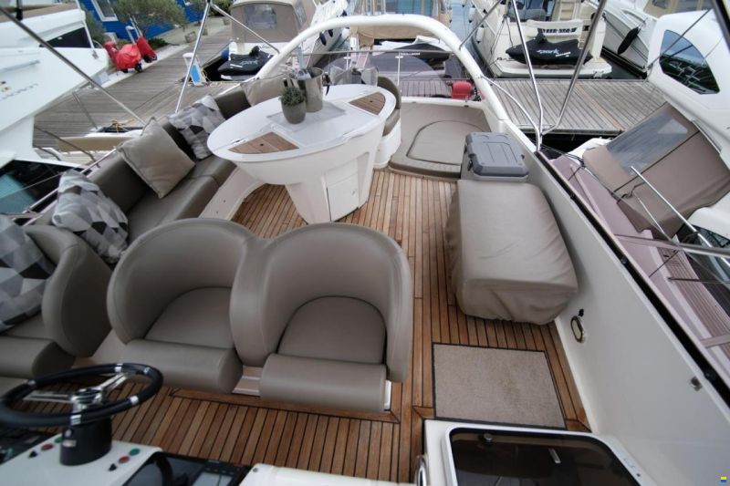 Fairline Squadron 55