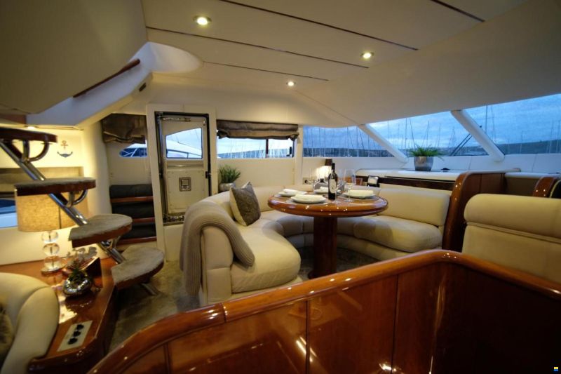 Fairline Squadron 55