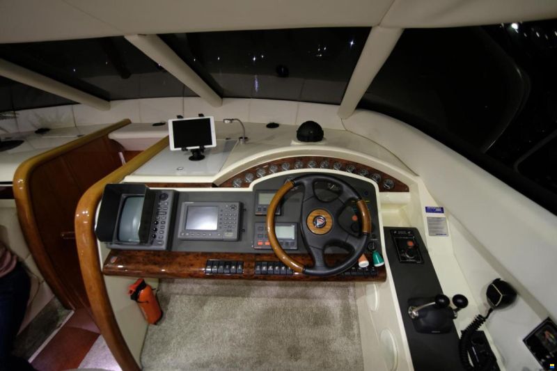Fairline Squadron 55