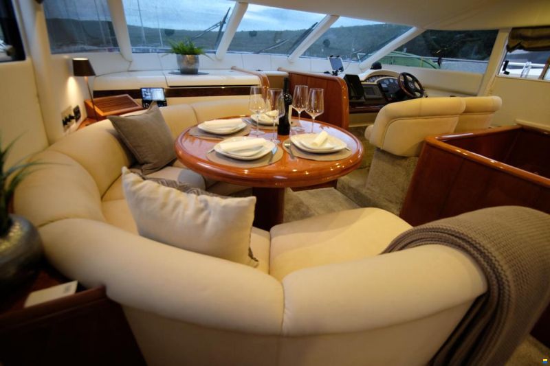 Fairline Squadron 55