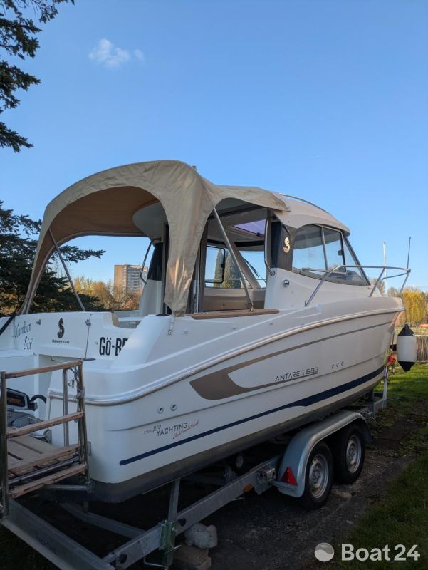 Beneteau Antares 6.80
