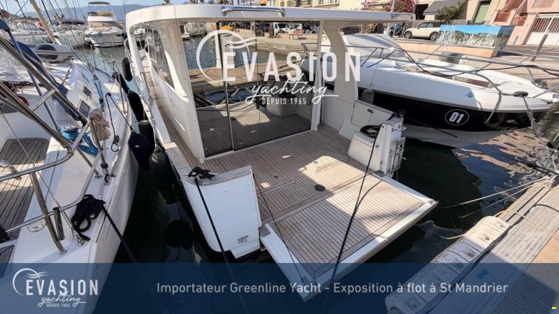 Greenline 33