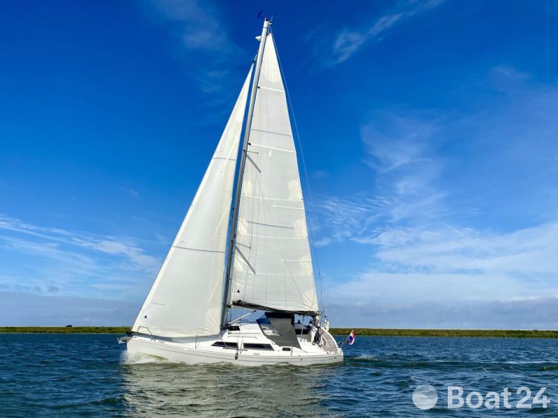 Hanse 325