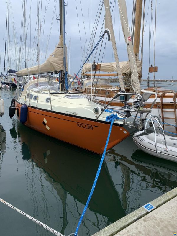 Asmus Hanseat 70B2 (BII)