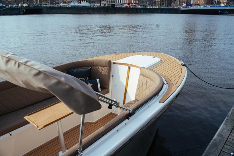 Lifestyle Marine 780 Tender