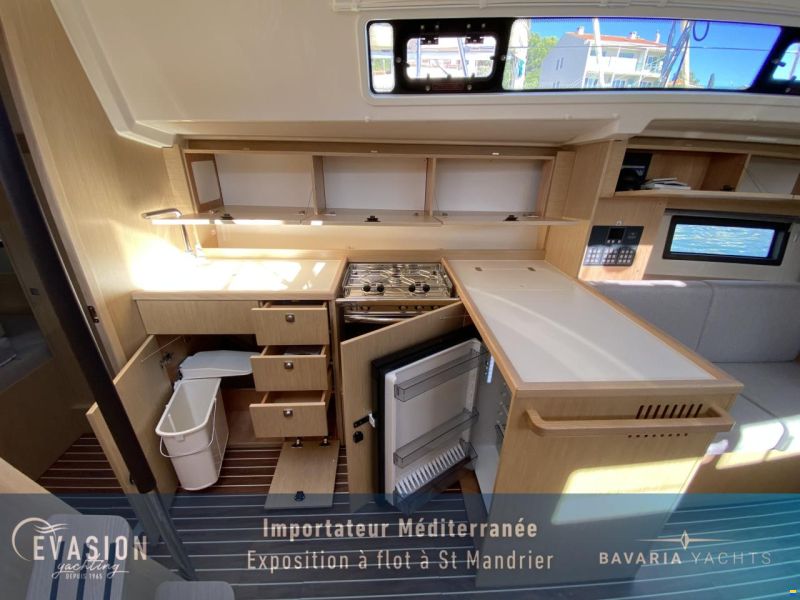 Bavaria C38