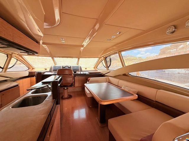 Azimut 58 Fly