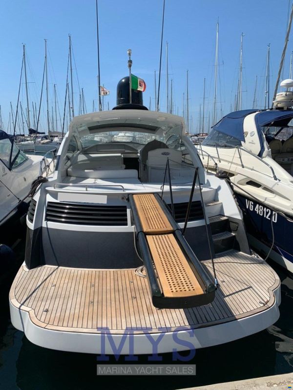 Pershing 46'